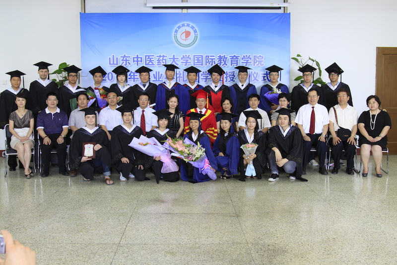 Zeremonie Bachelor Master Doctor TCM Uni Shandong